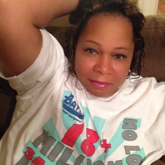 Meet your Posher, Claudette - Picture 1 of 1